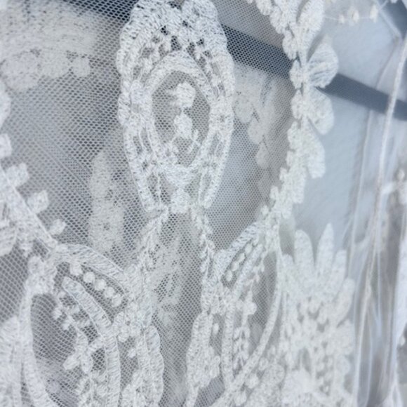 SHEER LACE TOP WITH CREAM EMBROIDERY - Picture 2 of 5